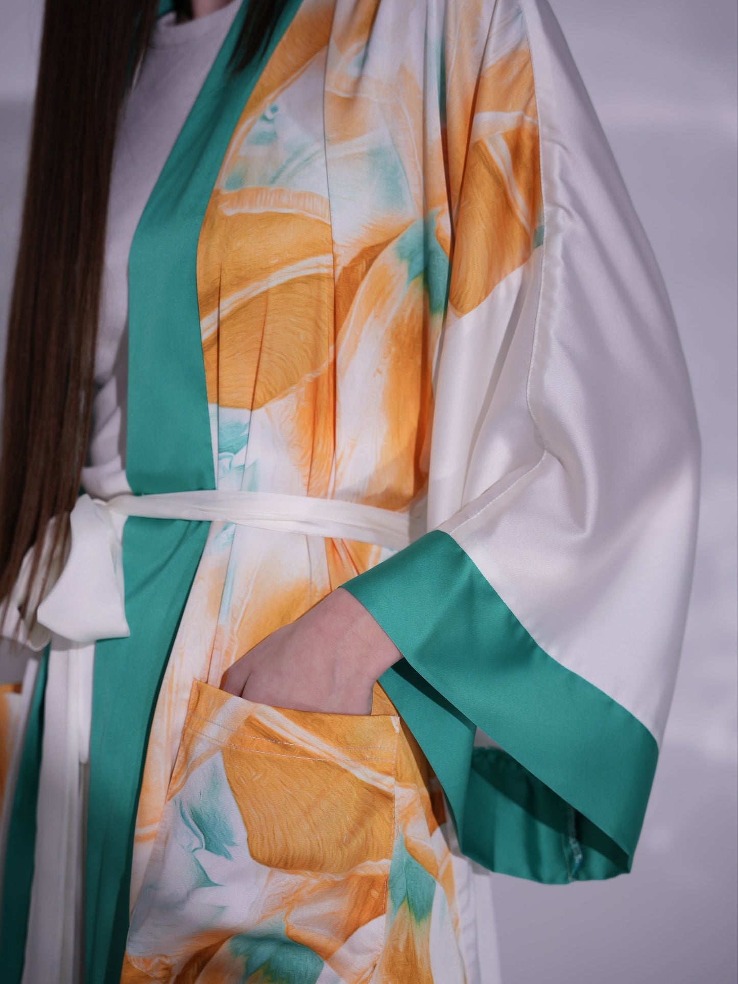 KIMONO OFF WHITE GREEN GOLD LEAVES