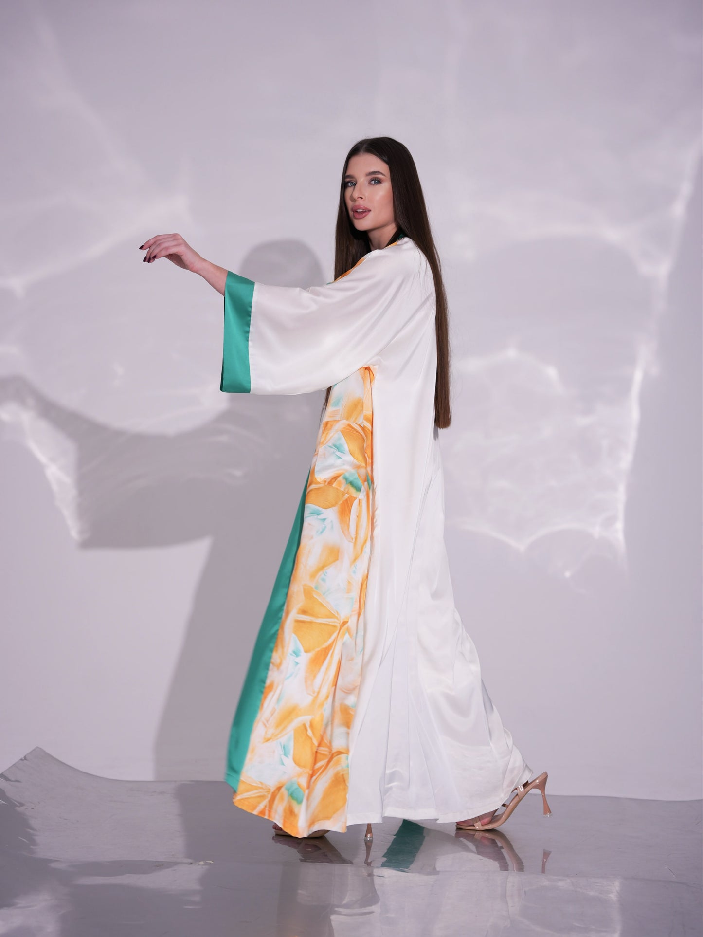 KIMONO OFF WHITE GREEN GOLD LEAVES